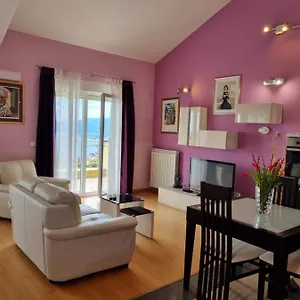 https://kvarner-golden-view-apartments.primorje-gorskikotar.com