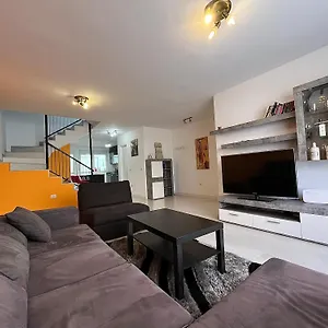 https://casa-la-laguna.in-canary-islands.com